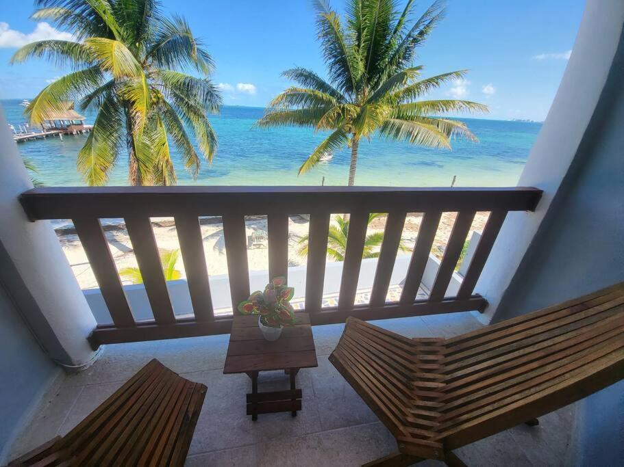 2 Rooms Apartment With Private Beach In Puerto Juarez Cancún Eksteriør billede